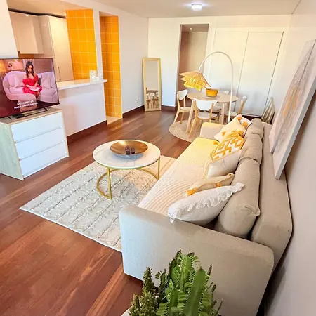 Amazing One Bedroom With Terraces, Garage & Swimming Pool Apartment Cascais