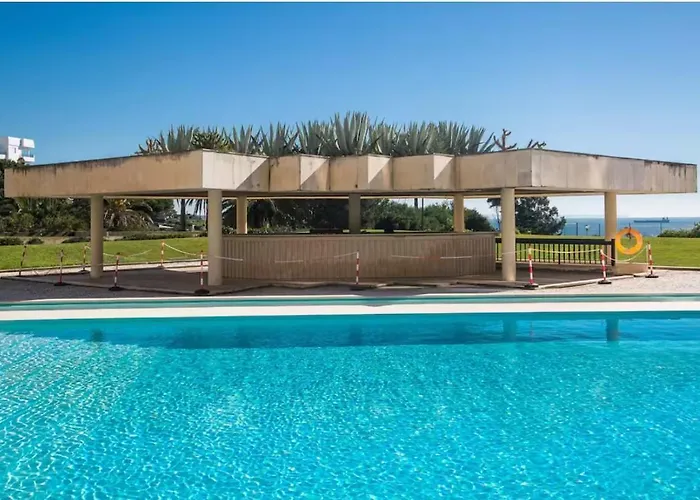 Apartment Nomad Dreams N5 With Garage & Swimming Pool *