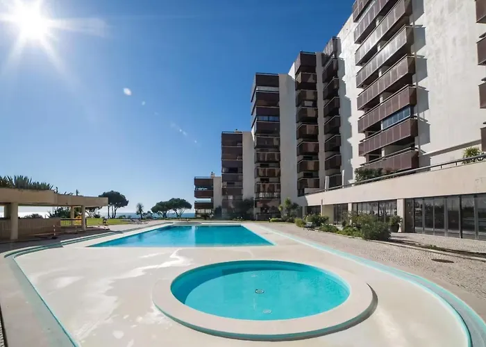 Nomad Dreams N5 With Garage & Swimming Pool Cascais