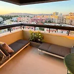 Amazing One Bedroom Apartment With Terraces, Garage & Swimming Pool شقة كاسكايس