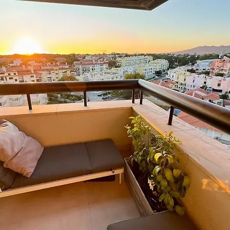 Seaside One Bedroom With Terraces, Garage & Swimming Pool Apartamento *