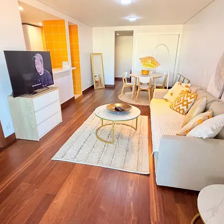 Seaside One Bedroom With Terraces, Garage & Swimming Pool Cascaes