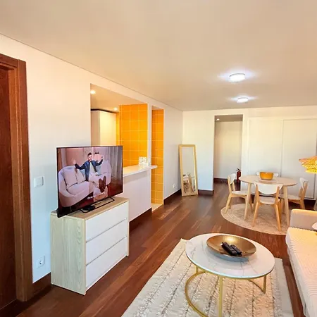 Apartamento Seaside One Bedroom With Terraces, Garage & Swimming Pool Cascaes