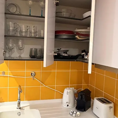 Seaside One Bedroom With Terraces, Garage & Swimming Pool *