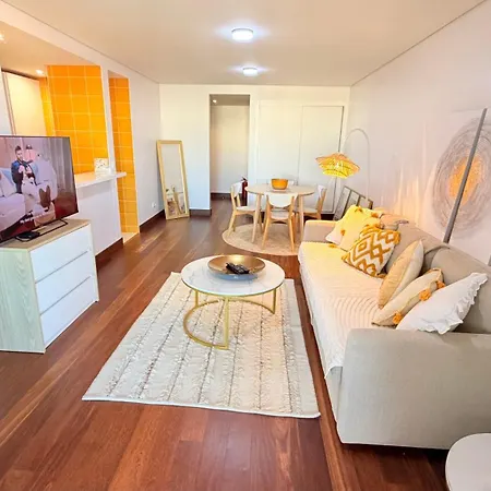Seaside One Bedroom With Terraces, Garage & Swimming Pool Apartamento *