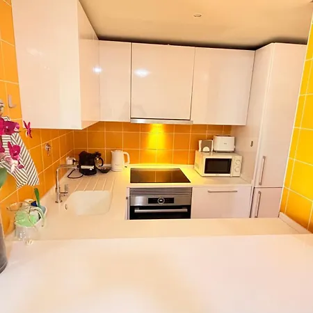 Seaside One Bedroom With Terraces, Garage & Swimming Pool * Κασκαΐς