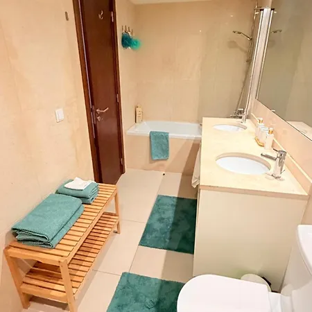 Appartamento Seaside One Bedroom With Terraces, Garage & Swimming Pool