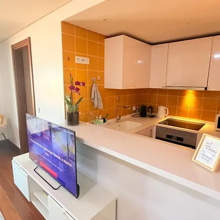 Seaside One Bedroom With Terraces, Garage & Swimming Pool *