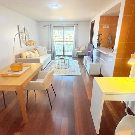 Seaside One Bedroom With Terraces, Garage & Swimming Pool Διαμέρισμα Κασκαΐς