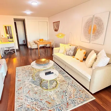 Seaside One Bedroom With Terraces, Garage & Swimming Pool *