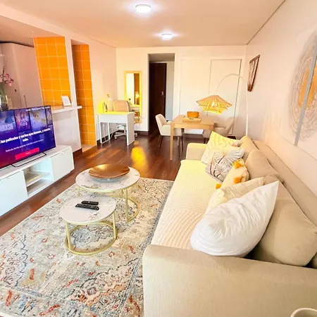 Seaside One Bedroom With Terraces, Garage & Swimming Pool * Κασκαΐς