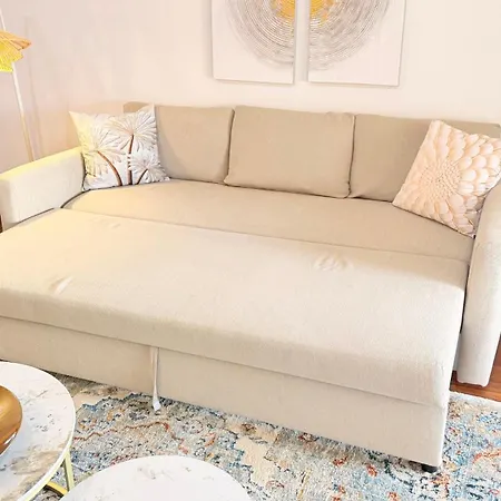 Διαμέρισμα Seaside One Bedroom With Terraces, Garage & Swimming Pool Κασκαΐς