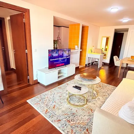 Seaside One Bedroom With Terraces, Garage & Swimming Pool *