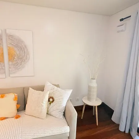 Διαμέρισμα Seaside One Bedroom With Terraces, Garage & Swimming Pool Κασκαΐς