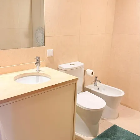 Seaside One Bedroom With Terraces, Garage & Swimming Pool Cascais