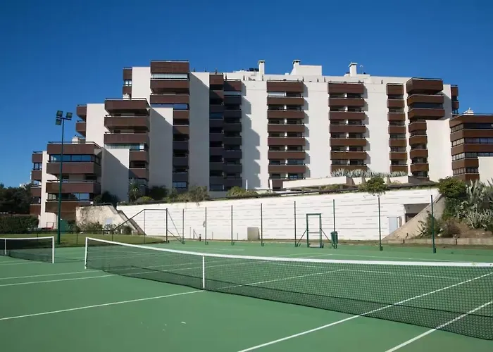 Nomad Dreams N5 With Garage & Swimming Pool *