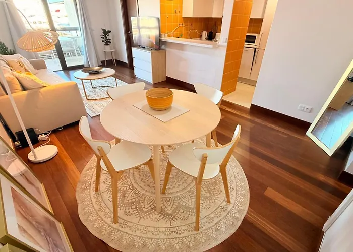 Nomad Dreams N5 With Garage & Swimming Pool