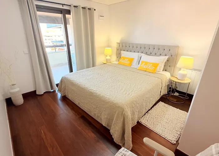 Nomad Dreams N5 With Garage & Swimming Pool *