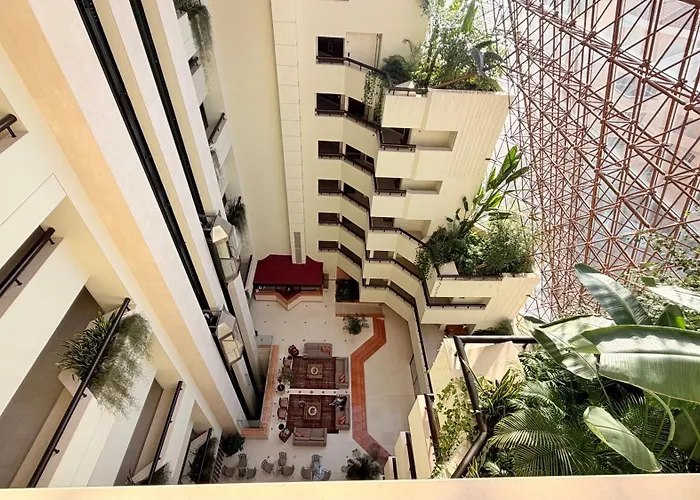 Nomad Dreams N5 With Garage & Swimming Pool